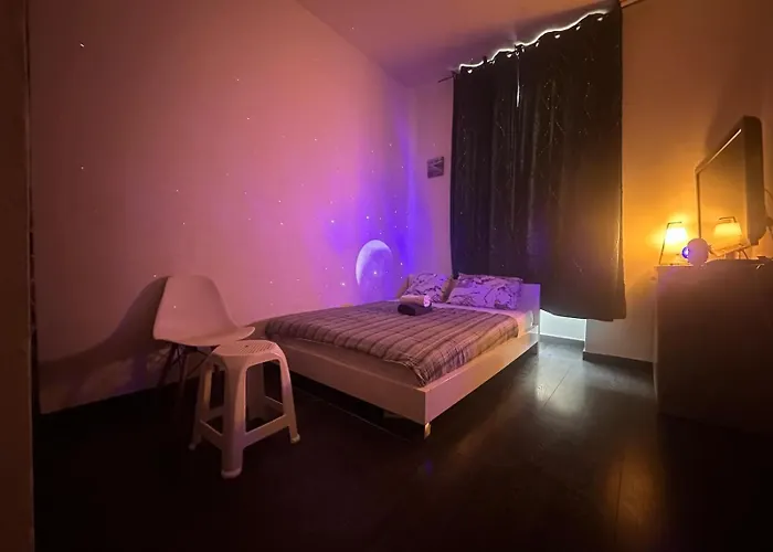 Delight Room 1St Door